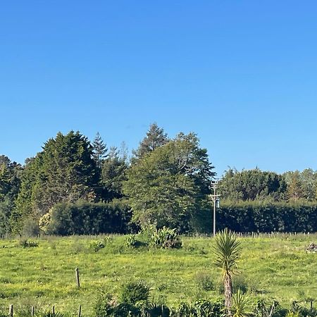 Cotman Cottage On Coatesville Kumeu Екстер'єр фото